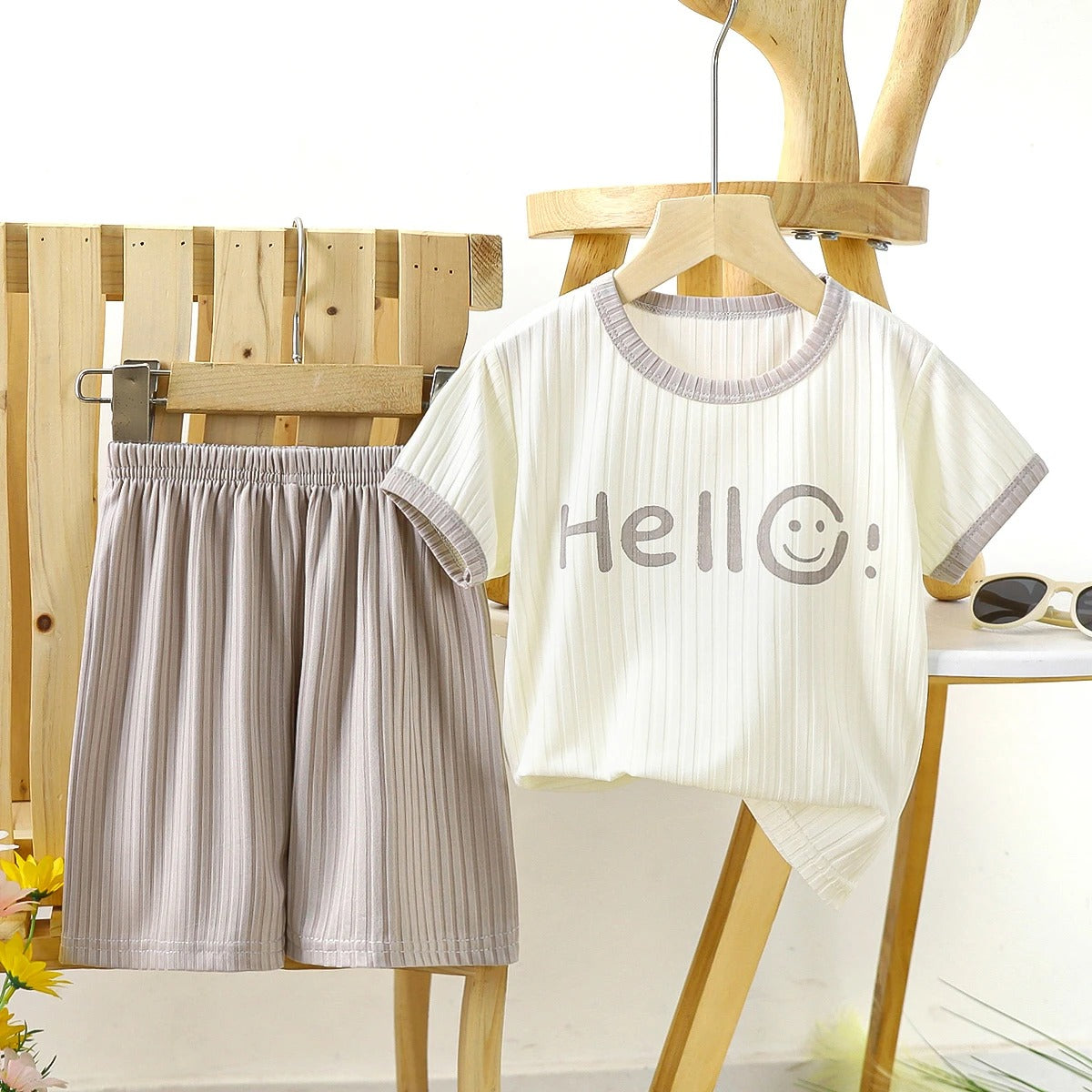 Kids Summer Short-Sleeve Set – Soft & Breathable Cartoon 2-Piece Outfit